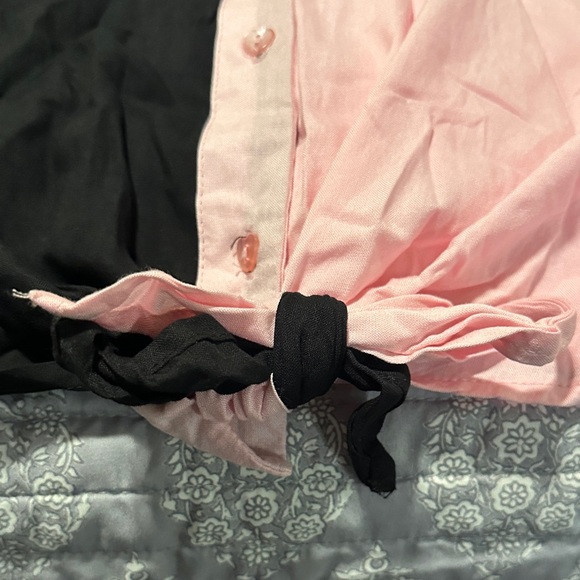 Hot Topic Two-Tone Black and Pink Shirt - Picture 4 of 5